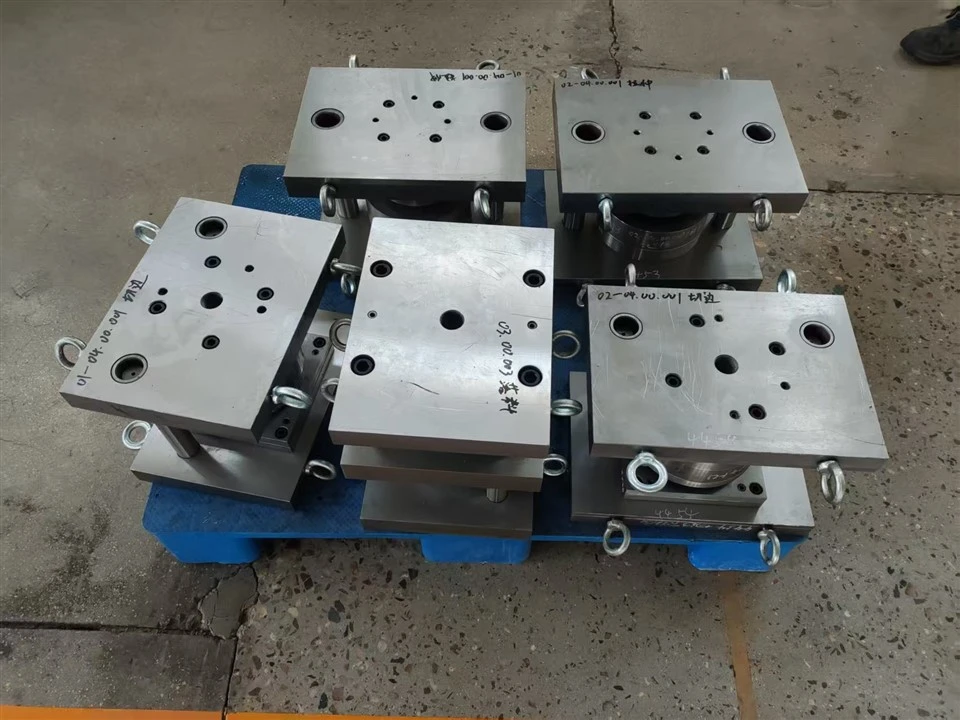 Metalen stempelmatrijzen, hardware-stempelonderdelenverwerking, roestvrijstalen tekenmatrijzen